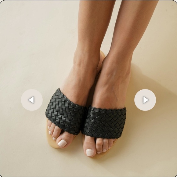 Nisolo Black Woven Sandals - Picture 3 of 10